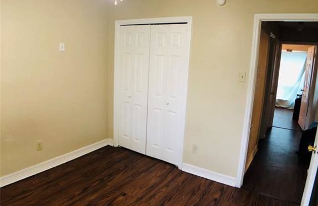 2422 Loyanne Drive Gallery 3