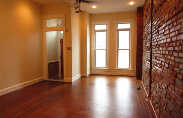 3006 Auchentoroly Terrace Gallery 3