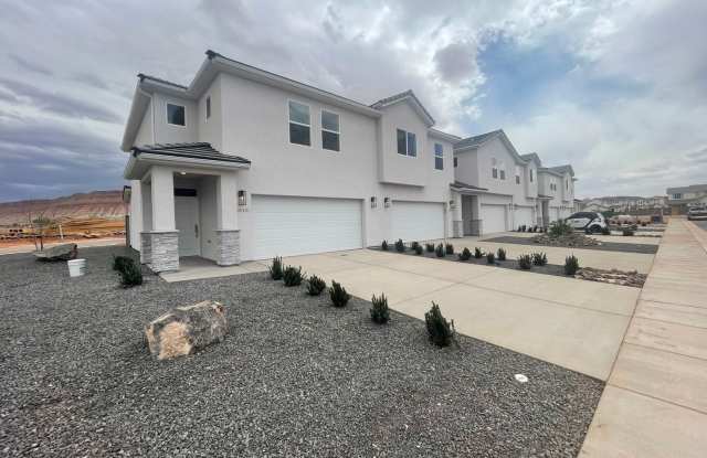 END UNIT Mustang Valley Townhome!! photos photos