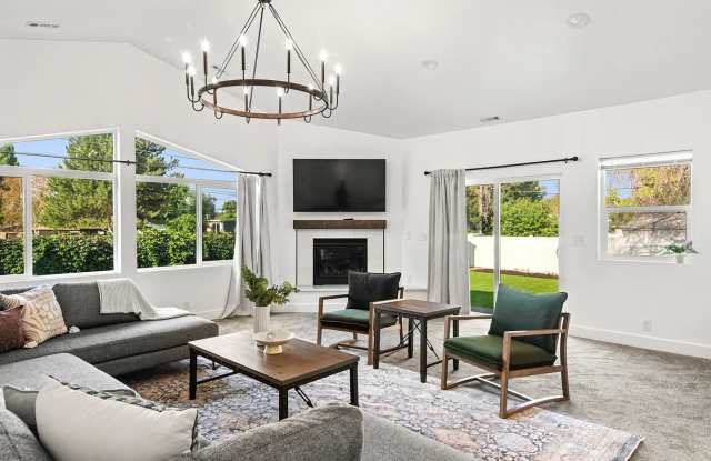 Fully Renovated 5-Bed Home with RV Parking & Garage | Sandy Gallery 3
