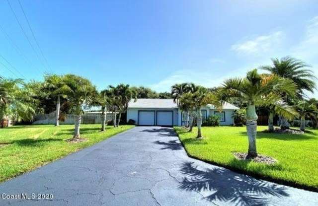 104 E Gadsden Lane - 104 East Gadsden Lane, Cocoa Beach, FL 32931
