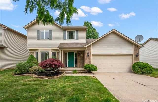 125 Algansee Drive Gallery 2