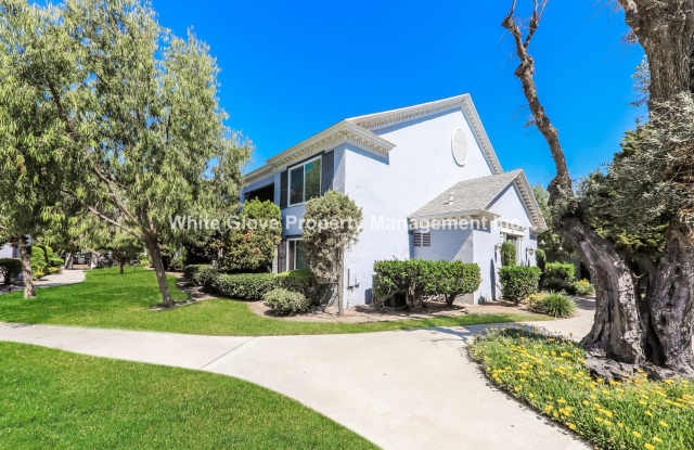2 Bedroom Fullerton Townhome photos photos