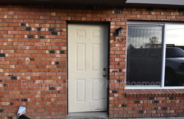 313 NW Tumlin Ave photos photos
