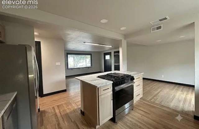 2028 Oriole Avenue Gallery 2