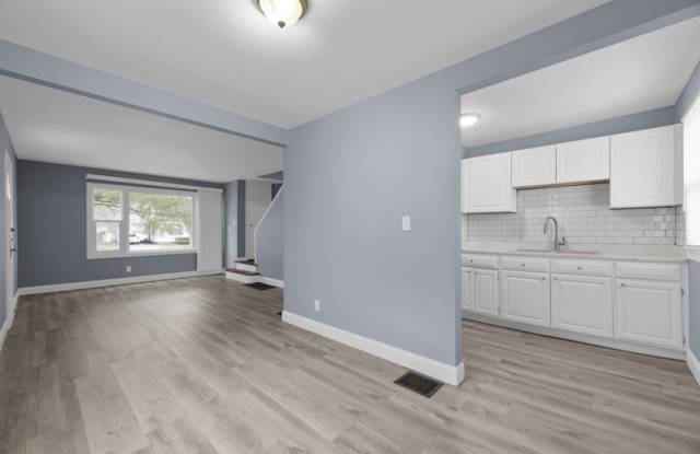 1208 E 26th Ave photos photos
