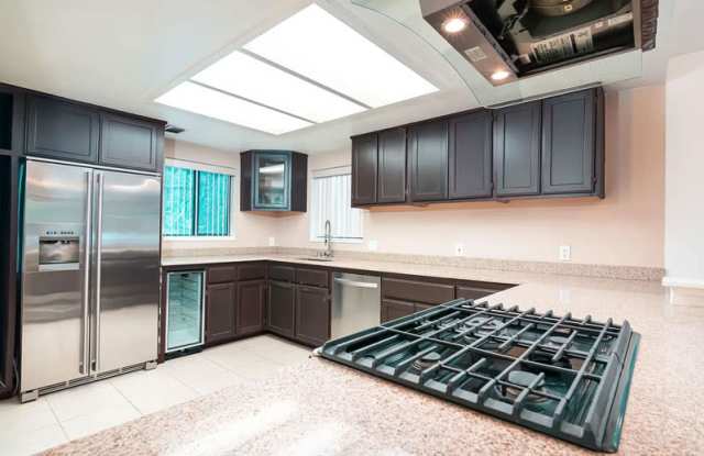 6571 Summerhill Road Gallery 2