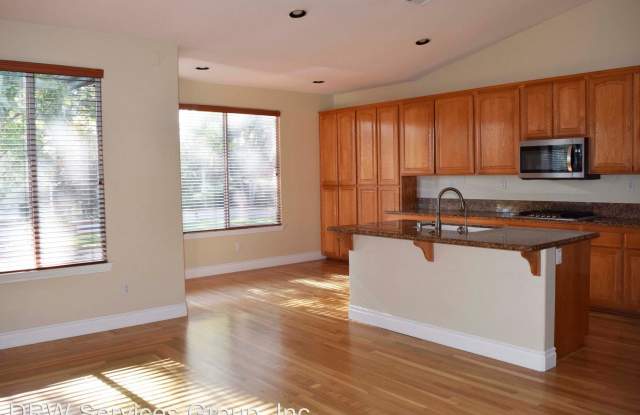664 Santa Clara Ct. Gallery 3