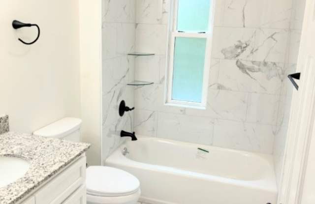 470 Howard Ave photos photos