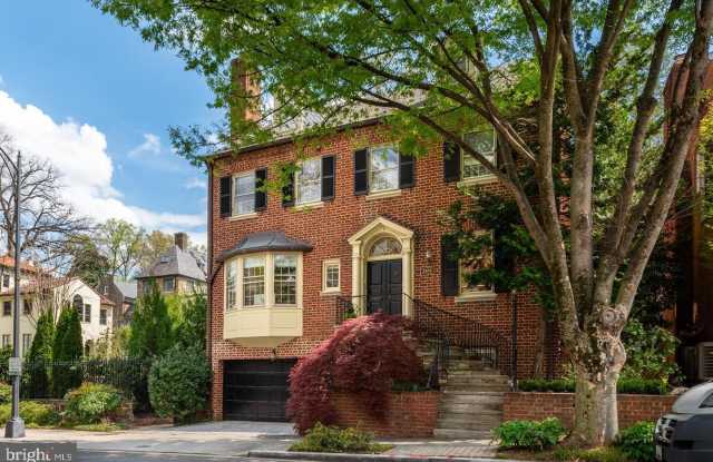 2468 BELMONT Road NW Gallery 1