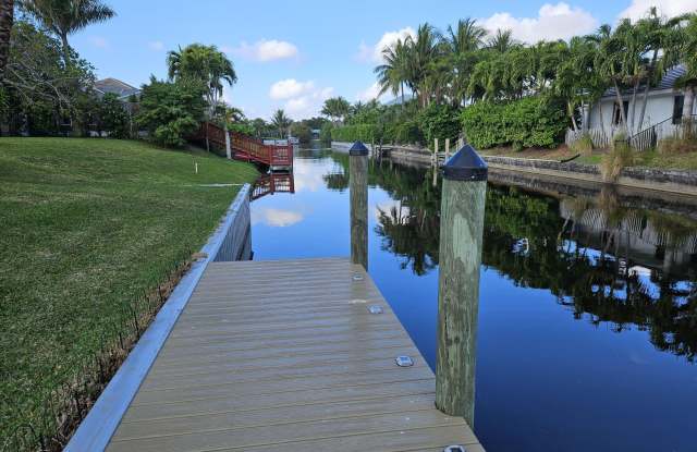 1105 Anchor Point Gallery 3