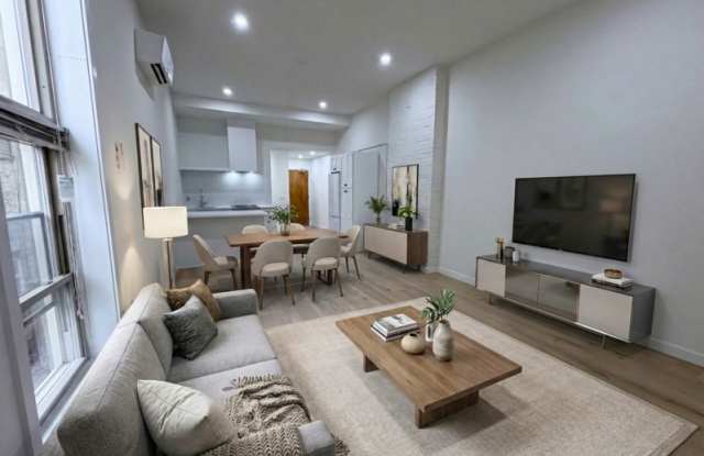 2017 Green St - 2R photos photos