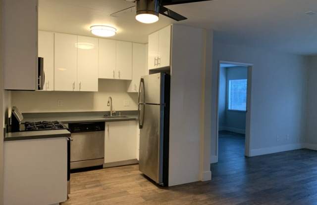 301 Jayne Avenue - 301 Jayne Avenue, Oakland, CA 94610