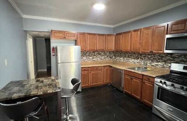 229 Ashworth Pl - Apt 1 Gallery 4