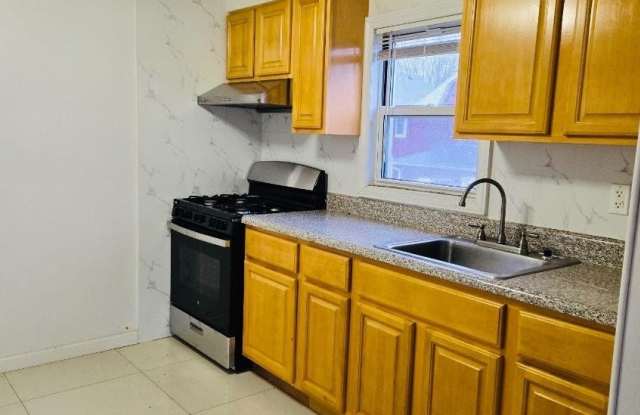9 Larch Ave - 9 Larch Avenue, Floral Park, NY 11001
