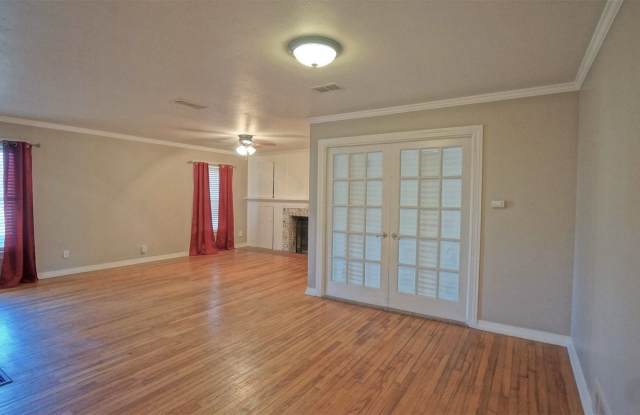 3567 Dryden Road Gallery 3