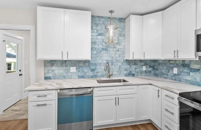 22 East Garfield Avenue photos photos