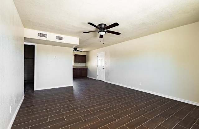1385 Rivera Dr photos photos