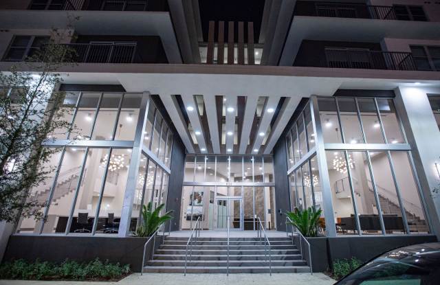 850 Living Gallery 3