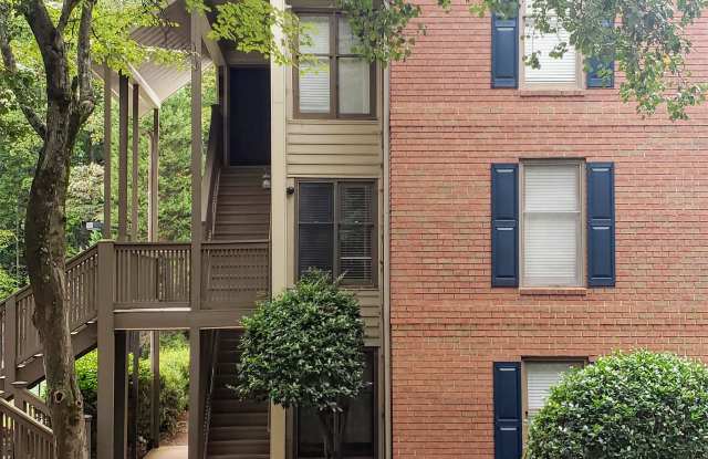 1102 Garden Court Gallery 2