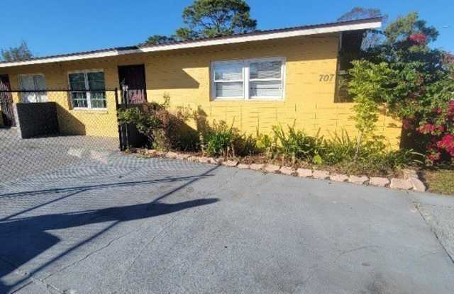 707 Joel Boulevard - 707 Joel Boulevard, Lehigh Acres, FL 33936