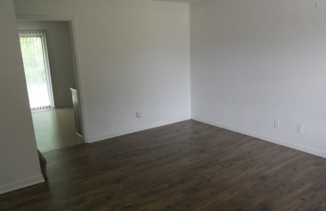 1908 Heatherwood Drive Gallery 3