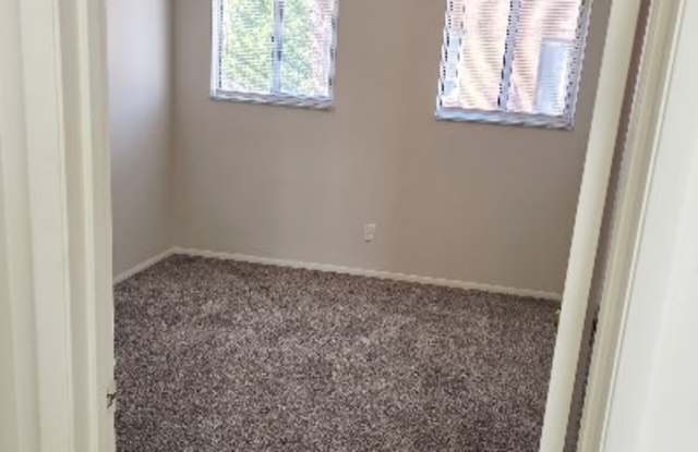 3859 Marietta Drive - C Gallery 4