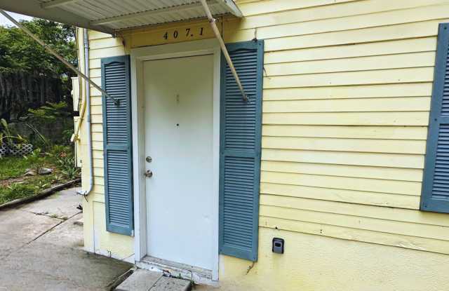 407 Poinsettia Road Gallery 3