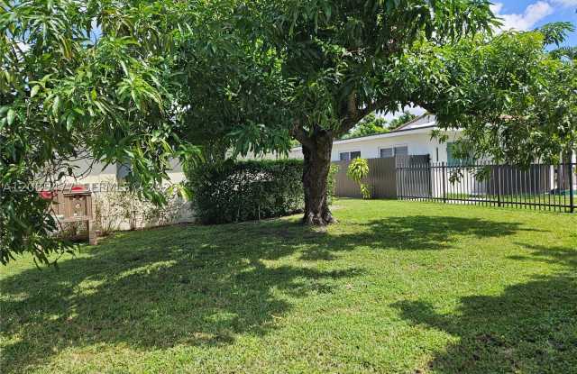 145 SW 60th Ct Gallery 4
