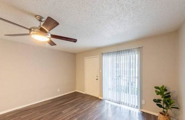 8754 Cinnamon Creek Dr Gallery 3