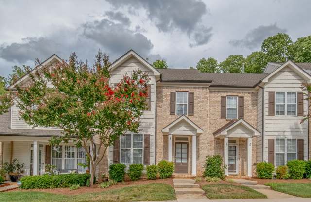 Beautifully Updated 3 Bedroom Home in a Quiet area– 8 Hydrangea Ct Gallery 4