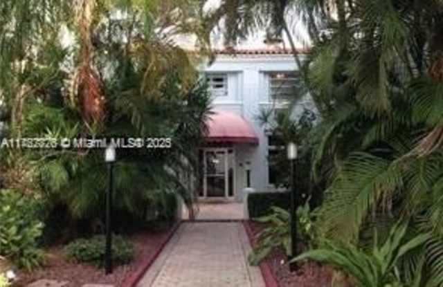 215 30th St photos photos