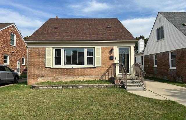 18216 Audette Street photos photos
