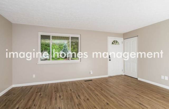 11927 Algiers Drive Gallery 3