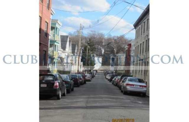30 Brackett St. Gallery 4