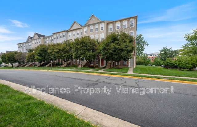 15555 John Diskin Circle Gallery 3