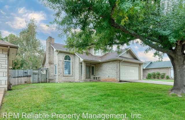2013 Elder Way - 2013 Elder Way, Round Rock, TX 78664