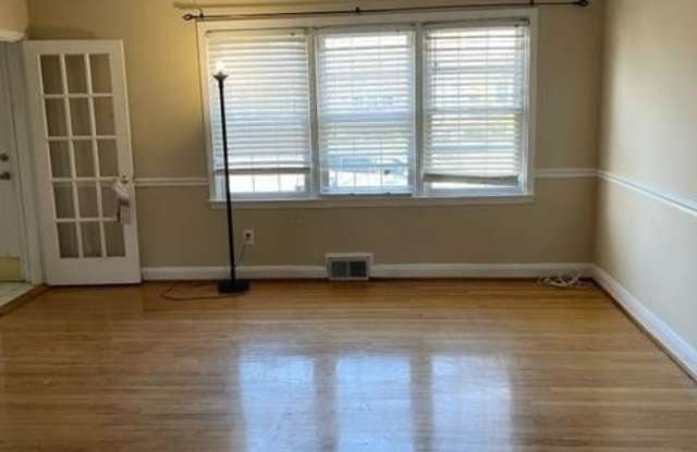 1605 GLEN KEITH Boulevard Gallery 2