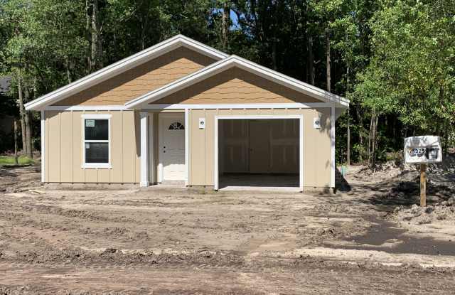 5325 OAK TRAIL LN - 5325 Oak Trail Lane, Jacksonville, FL 32209