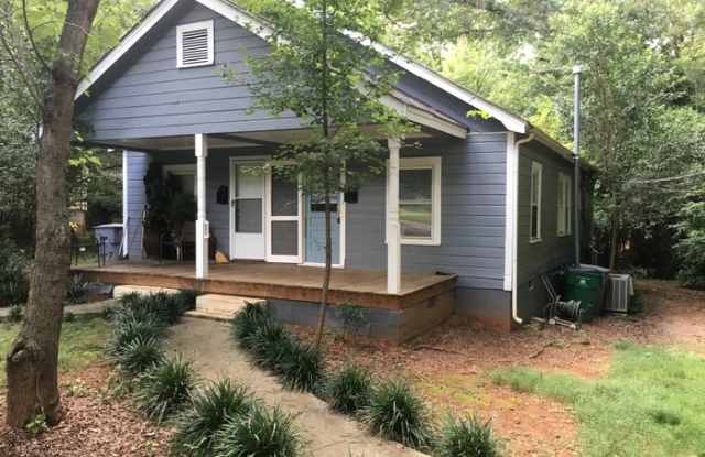 5329 Lynnville Avenue Gallery 2