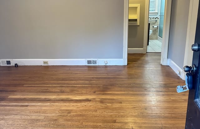 1517 North Roxboro Street photos photos