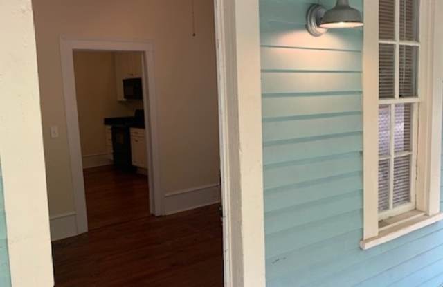 245 N. Pope Street photos photos