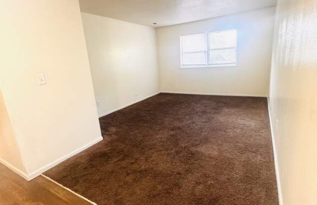 1415 W Maple Ave photos photos
