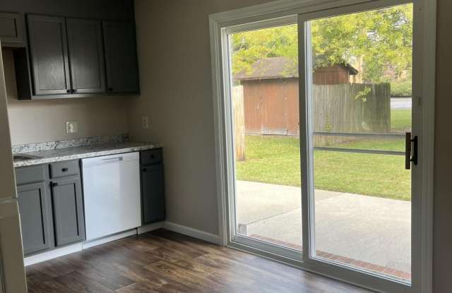 102 Fletcher Place Gallery 4