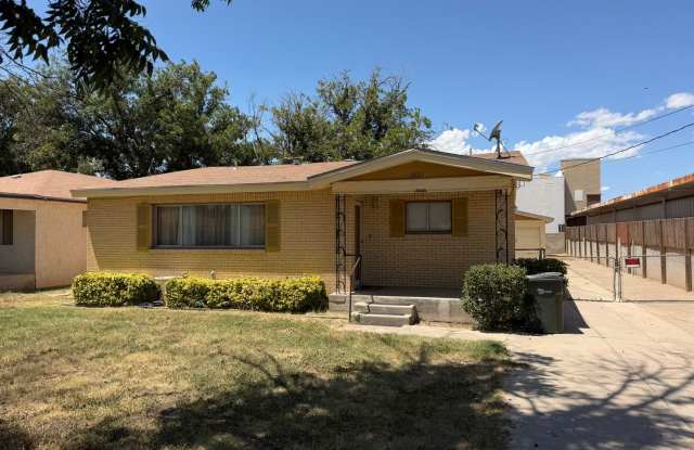 3 Bed 2 Bath Home w/ Detached Garage photos photos