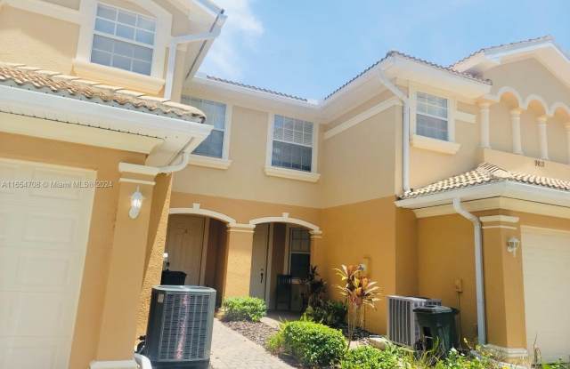 9812 Foxhall Way - 9812 Foxhall Way, Estero, FL 33928