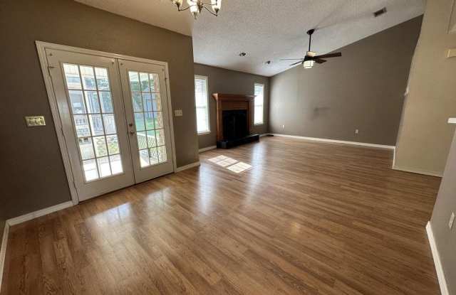 111 Dogwood Lane Gallery 4