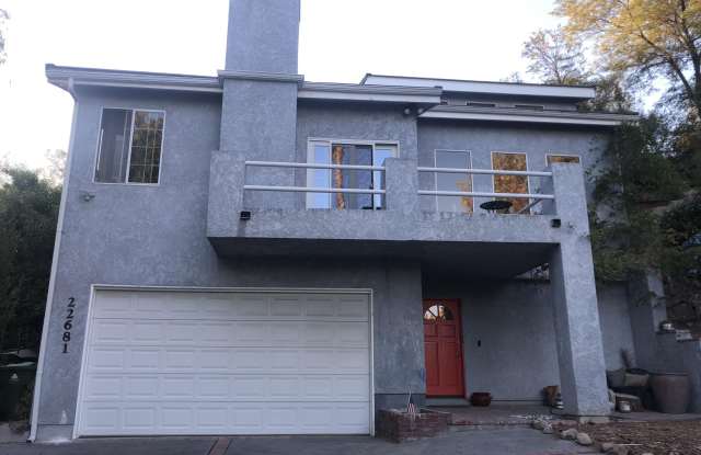 22681 Cass Avenue photos photos