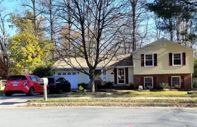 3226 Holly Berry Court - 3226 Holly Berry Court, Annandale, VA 22042