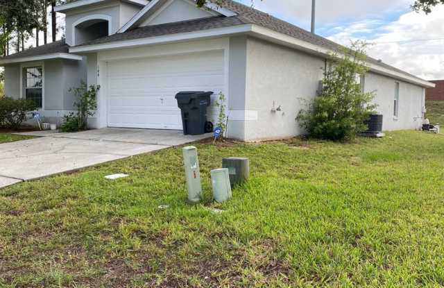 Beautiful 3/2 Pool Home for Rent in Florida Pines community in Davenport Gallery 3